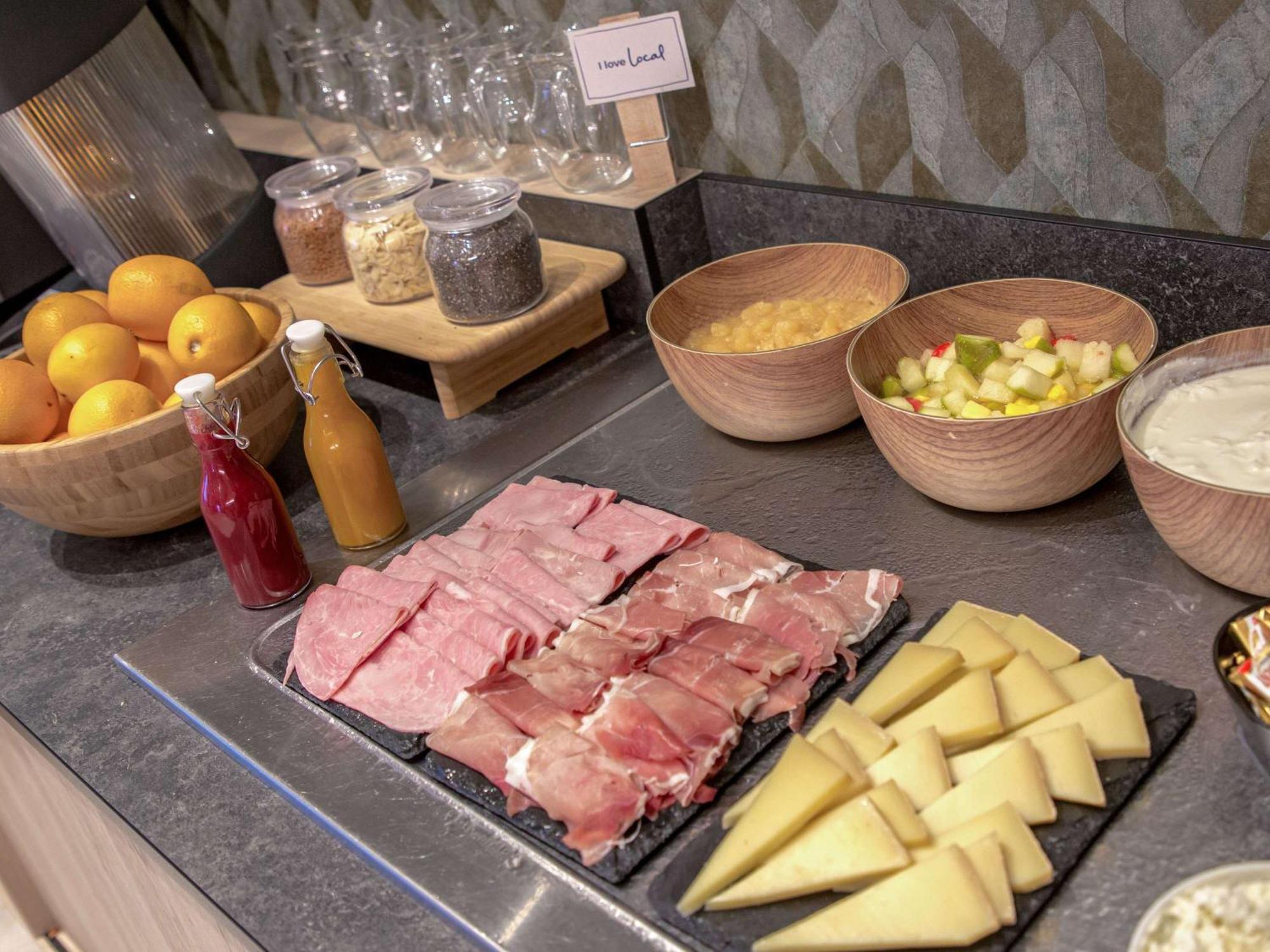 Ibis Styles Cannes Le Cannet Esterno foto