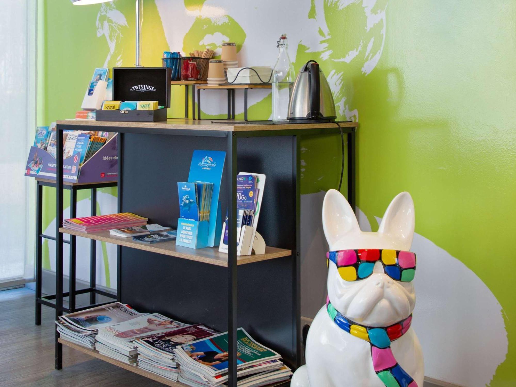 Ibis Styles Cannes Le Cannet Esterno foto